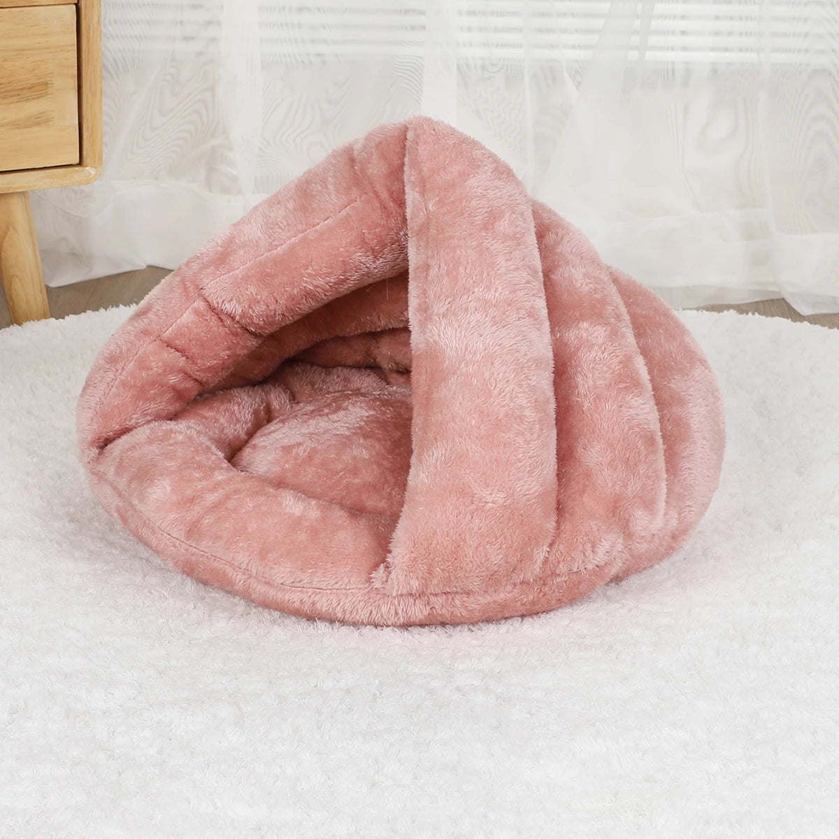 Gemütliches Hundebett & Katzenbett – waschbar & weich